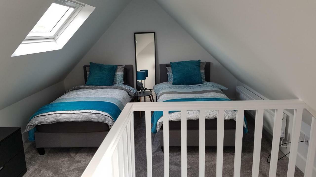 2 Serviced Apartments In Childwall-South Liverpool - Each Apartment Sleeps 6 Ngoại thất bức ảnh